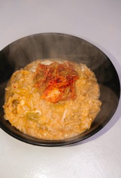 キムチ鍋の素シメの雑炊完成